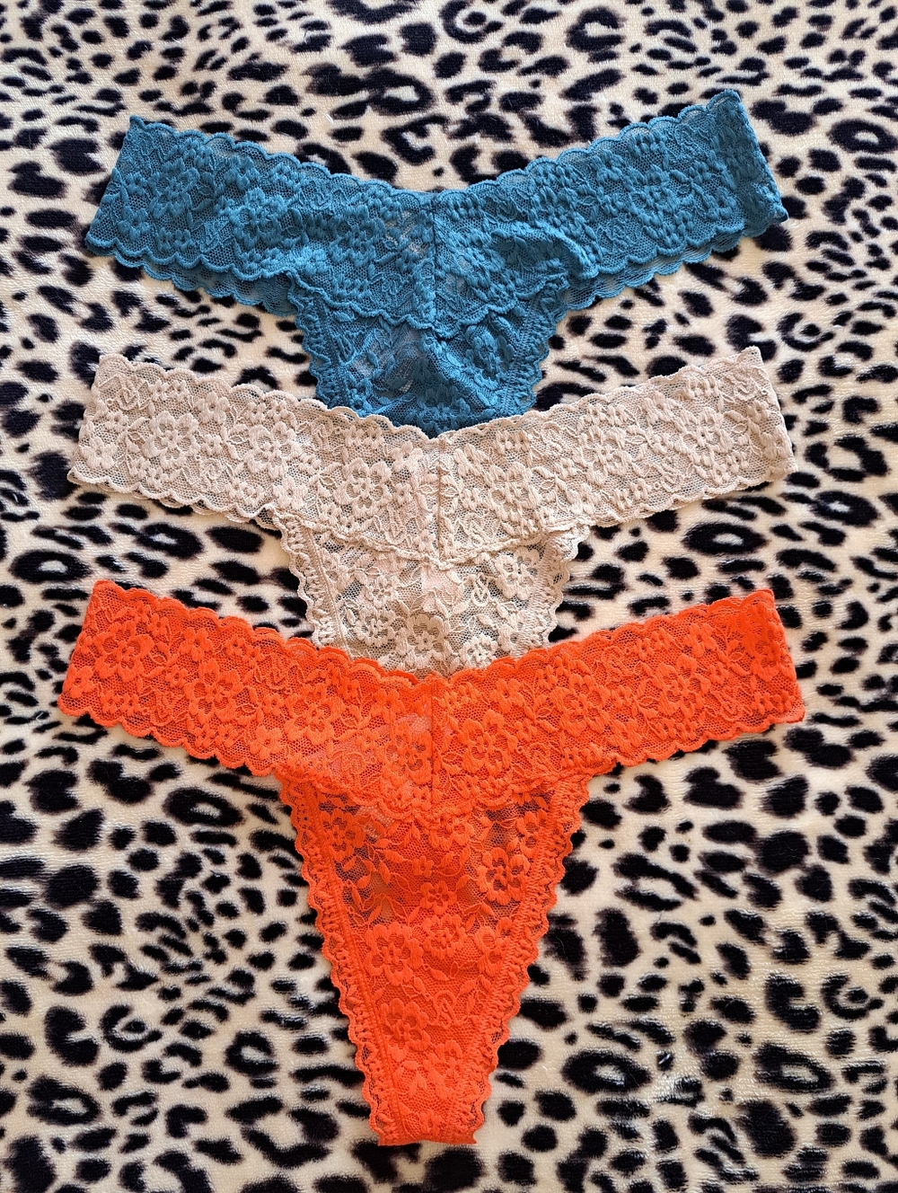 VS Panties Bundle(M) - NEW